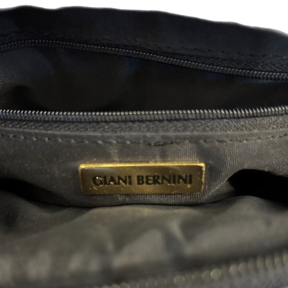 Giani Bernini navy blue shoulder strap purse w/ wallet inserts - Picture 4 of 5